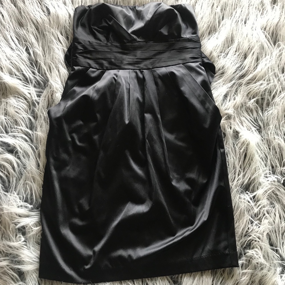 Women’s Lauren Conrad formal dress